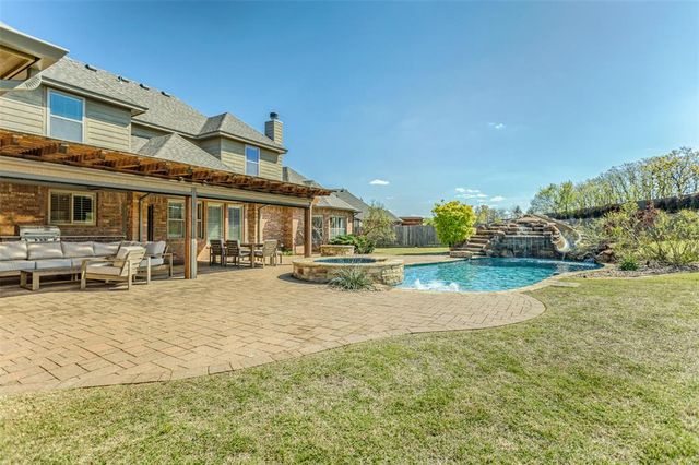 15409 Colonia Bella Drive, Edmond, OK 73013