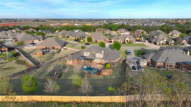 15409 Colonia Bella Drive, Edmond, OK 73013