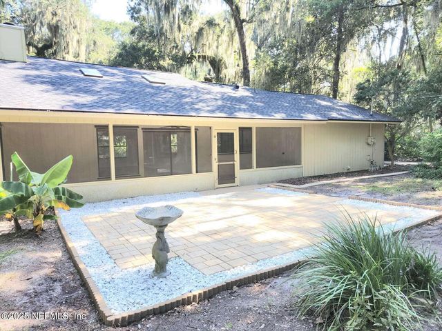 1347 AUTUMN, Fernandina Beach, FL 32034