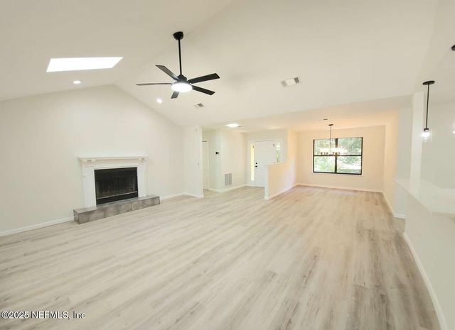 1347 AUTUMN, Fernandina Beach, FL 32034