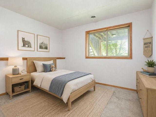 890 160th Lane NW, Andover, MN 55304