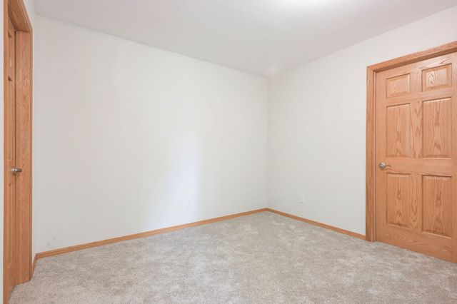 890 160th Lane NW, Andover, MN 55304