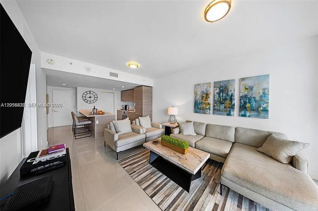 1300 S Miami Ave 4704, Miami, FL 33130