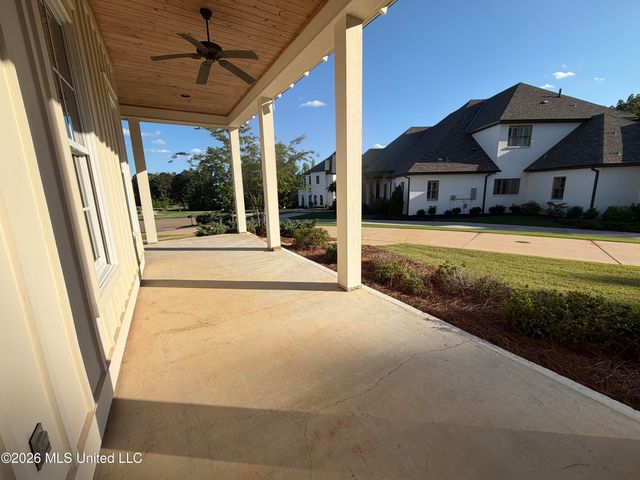 404 Herons Court, Ridgeland, MS 39157