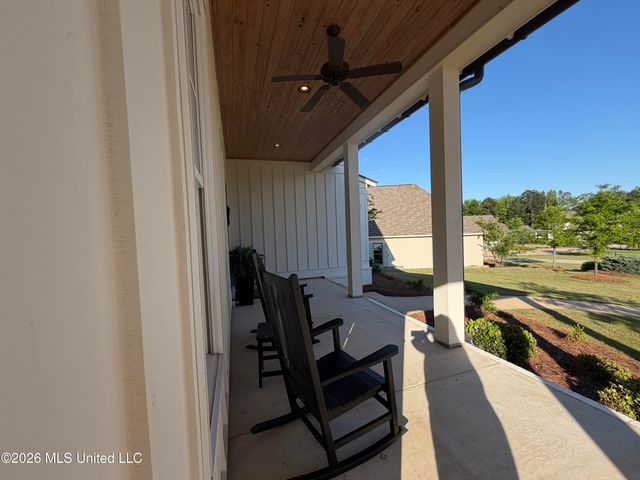404 Herons Court, Ridgeland, MS 39157