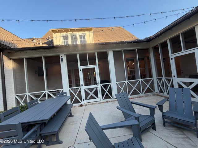 404 Herons Court, Ridgeland, MS 39157