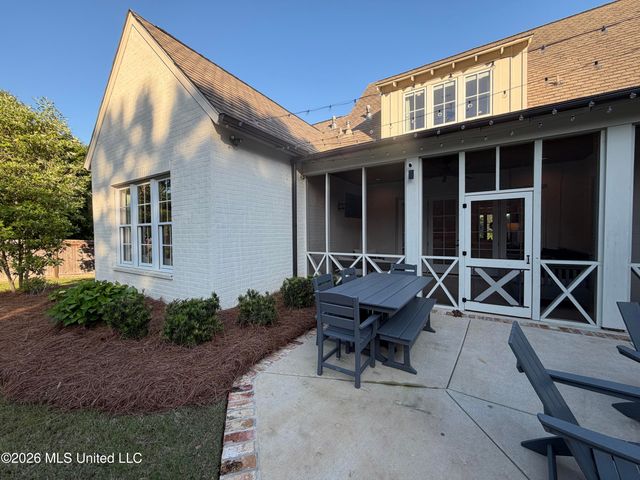 404 Herons Court, Ridgeland, MS 39157