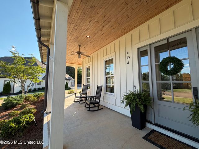 404 Herons Court, Ridgeland, MS 39157