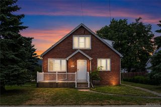 8 Evergreen Place, Cheektowaga, NY 14225