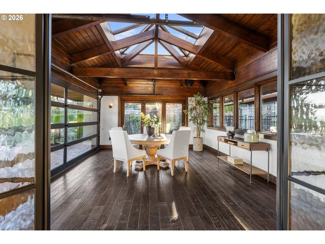 8015 Se EVERGREEN Hwy, Vancouver, WA 98664