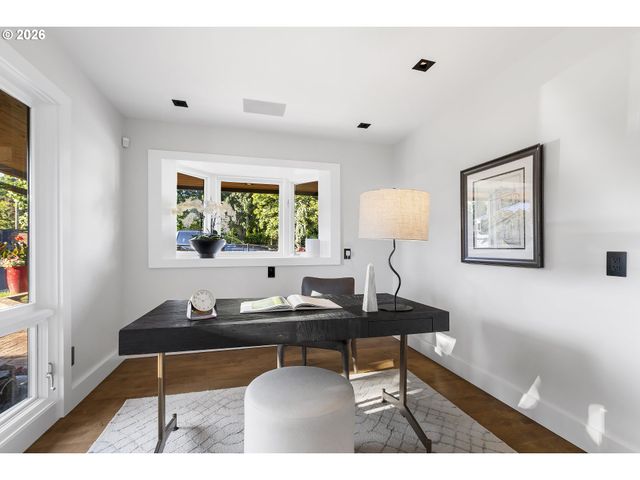 8015 Se EVERGREEN Hwy, Vancouver, WA 98664