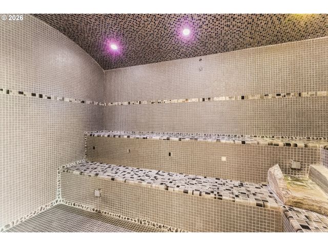 8015 Se EVERGREEN Hwy, Vancouver, WA 98664