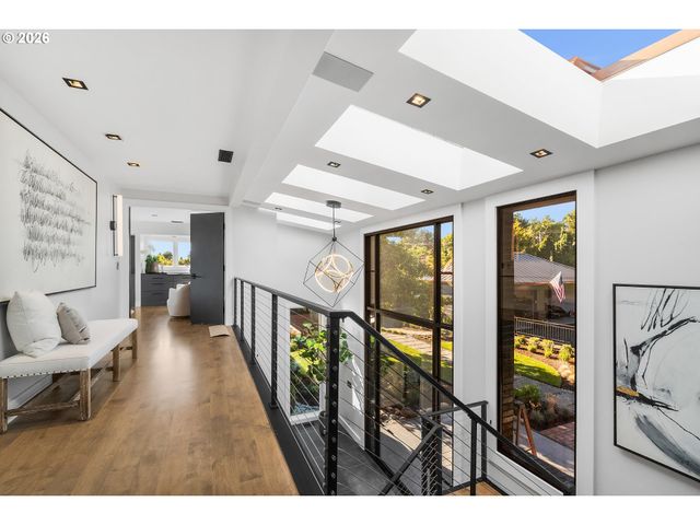 8015 Se EVERGREEN Hwy, Vancouver, WA 98664