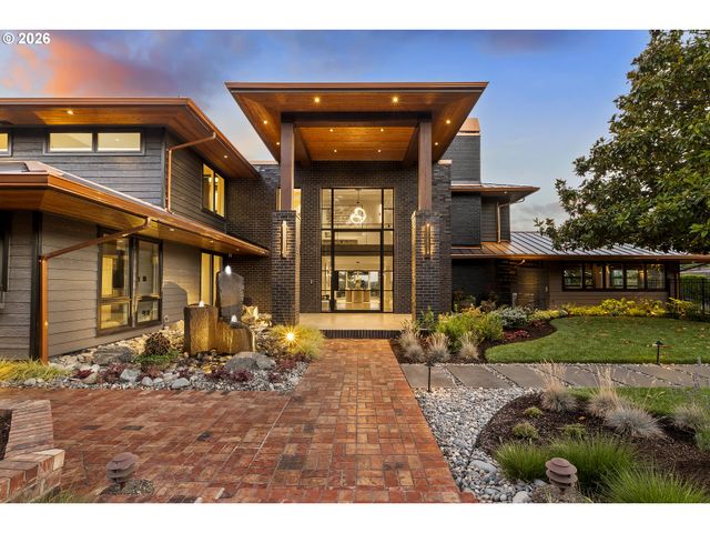 8015 Se EVERGREEN Hwy, Vancouver, WA 98664