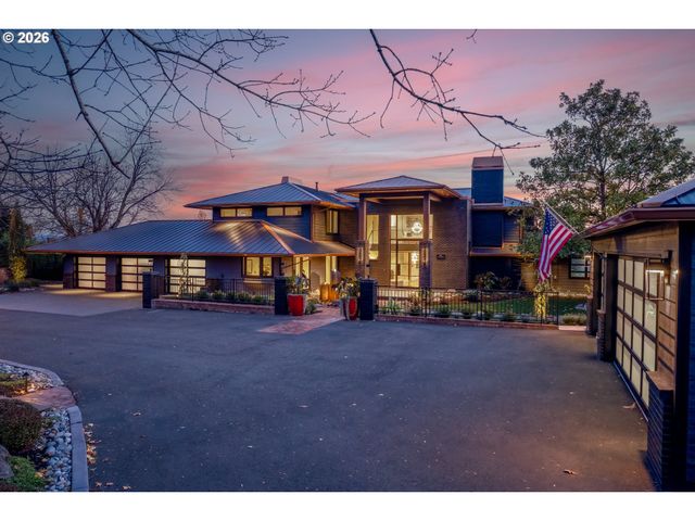 8015 Se EVERGREEN Hwy, Vancouver, WA 98664