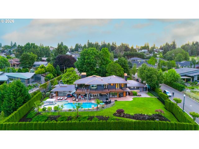 8015 Se EVERGREEN Hwy, Vancouver, WA 98664