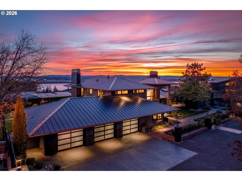 8015 Se EVERGREEN Hwy, Vancouver, WA 98664