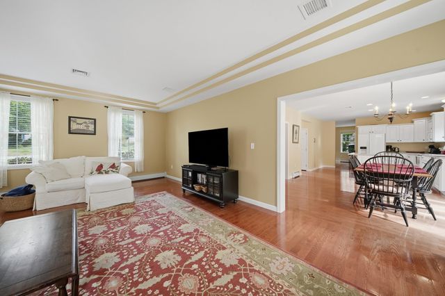 48 Bald Hill Road, Raymond, NH 03077