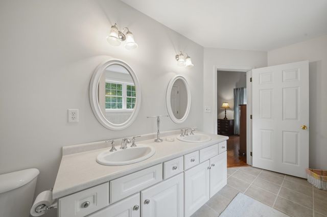 48 Bald Hill Road, Raymond, NH 03077