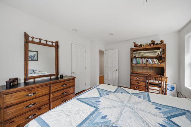 48 Bald Hill Road, Raymond, NH 03077