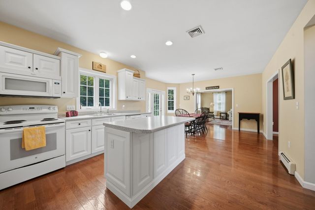 48 Bald Hill Road, Raymond, NH 03077