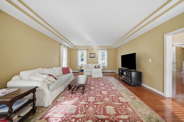 48 Bald Hill Road, Raymond, NH 03077
