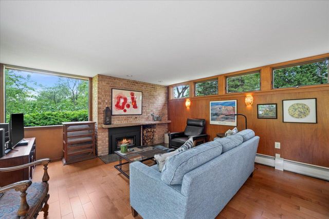 8325 N Regent ROAD, Fox Point, WI 53217