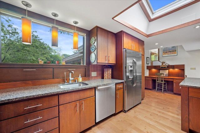 8325 N Regent ROAD, Fox Point, WI 53217