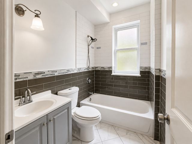 7817 S Aberdeen Street 1, Chicago, IL 60620