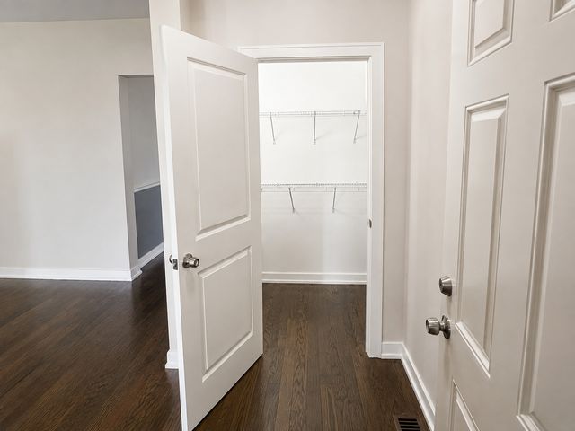 7817 S Aberdeen Street 1, Chicago, IL 60620