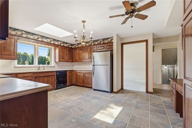 3410 Lindbergh Avenue NW, Canton, OH 44718