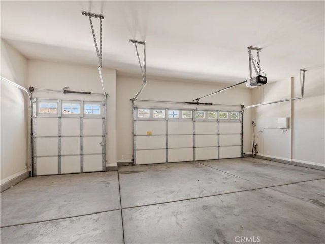 19301 Galloping Hill Road, Apple Valley, CA 92308