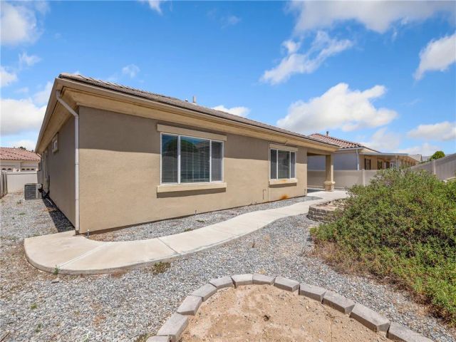 19301 Galloping Hill Road, Apple Valley, CA 92308