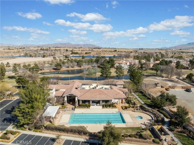 19301 Galloping Hill Road, Apple Valley, CA 92308