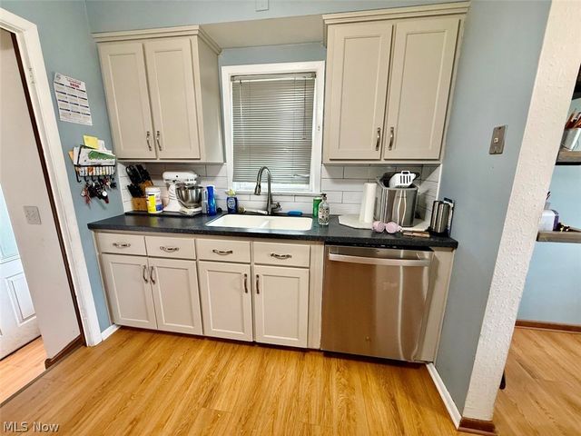 16299 Pike Boulevard, Brook Park, OH 44142