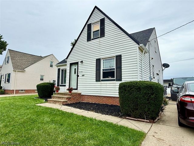 16299 Pike Boulevard, Brook Park, OH 44142