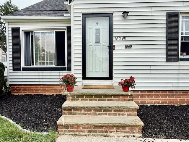 16299 Pike Boulevard, Brook Park, OH 44142