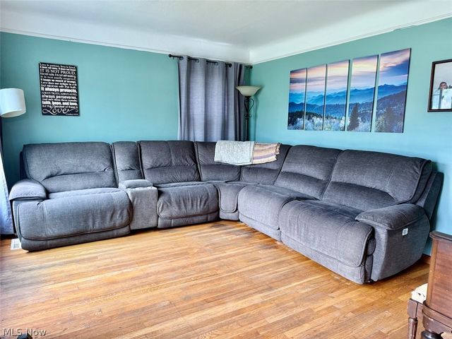 16299 Pike Boulevard, Brook Park, OH 44142