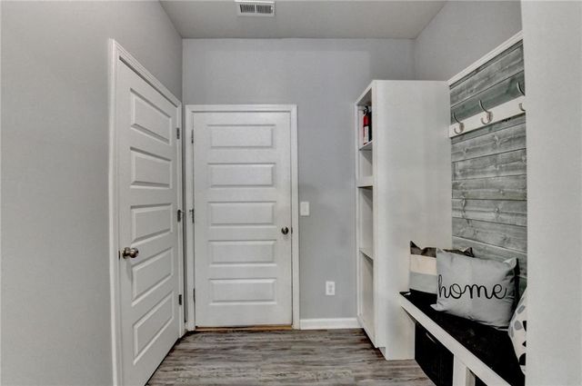 712 Owens Circle, Canton, GA 30115