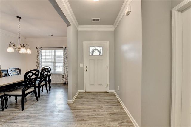 712 Owens Circle, Canton, GA 30115