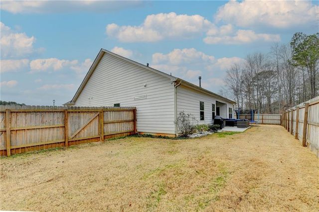 712 Owens Circle, Canton, GA 30115