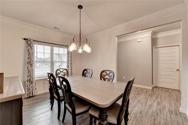 712 Owens Circle, Canton, GA 30115