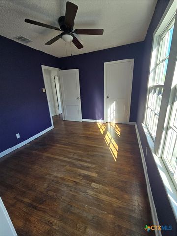 2503 N Jecker Street, Victoria, TX 77901