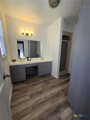 2503 N Jecker Street, Victoria, TX 77901