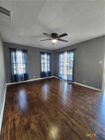 2503 N Jecker Street, Victoria, TX 77901