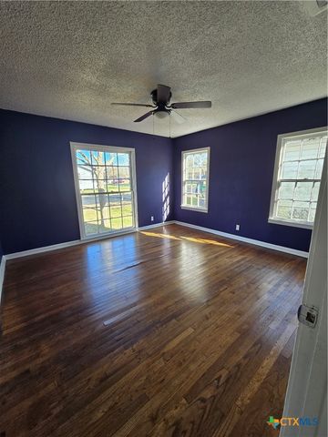 2503 N Jecker Street, Victoria, TX 77901