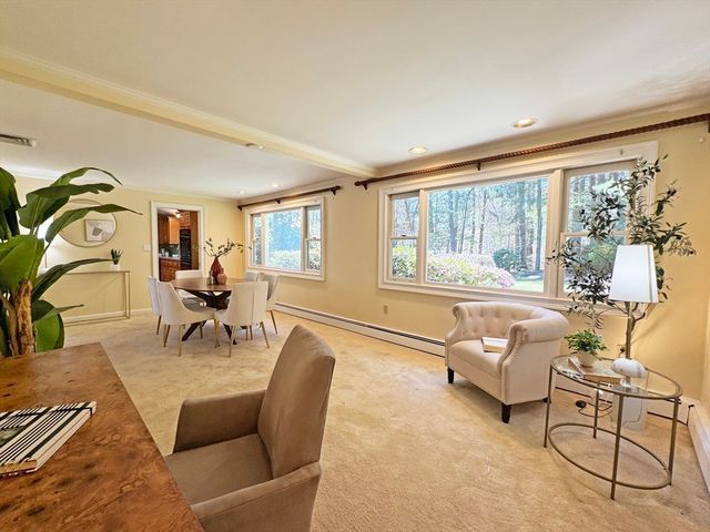 43 Sherburn Cir, Weston, MA 02493