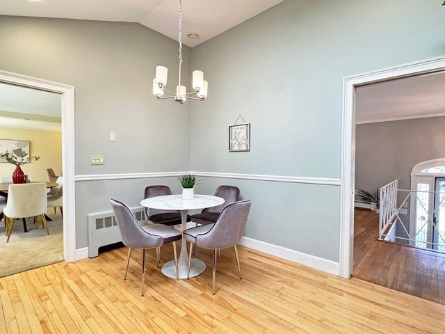 43 Sherburn Cir, Weston, MA 02493