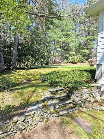 43 Sherburn Cir, Weston, MA 02493