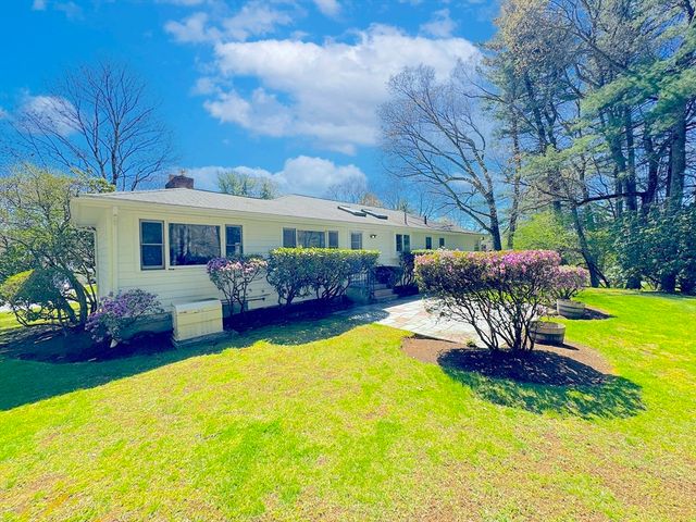 43 Sherburn Cir, Weston, MA 02493